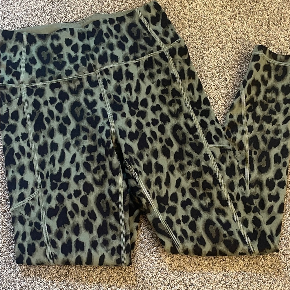 Victoria’s Secret animal print green leggings 4